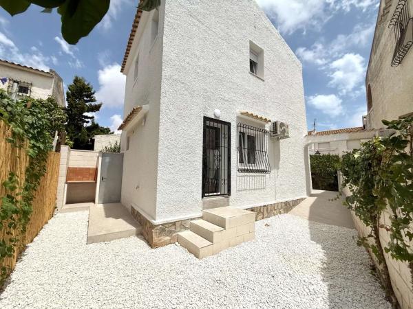 Dúplex en Barrio Los Almendros-La Florida