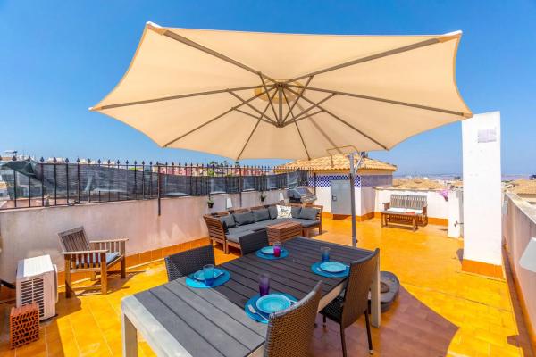 Ático en calle Lagunas de Ruidera, 810