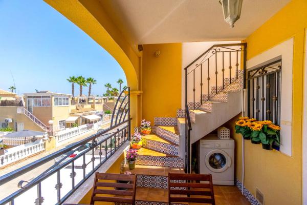 Ático en calle Lagunas de Ruidera, 810