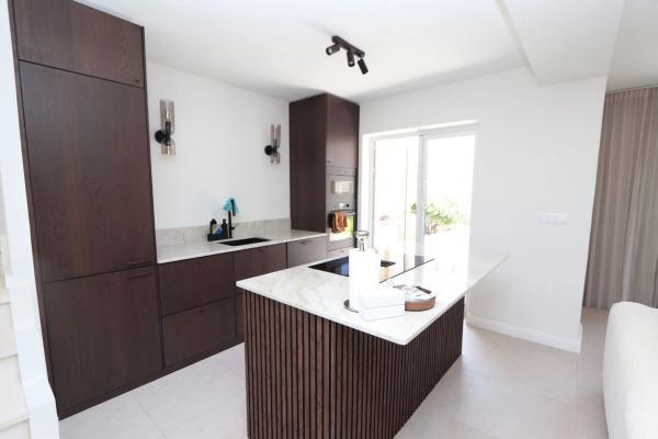 Chalet pareado en calle Tiberiades