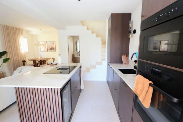 Chalet pareado en calle Tiberiades