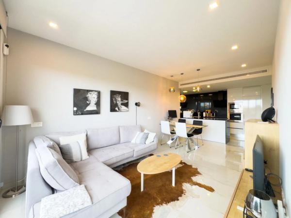 Piso en calle Lagos de Covadonga