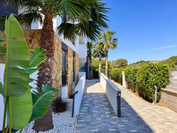 Piso en calle Lagos de Covadonga