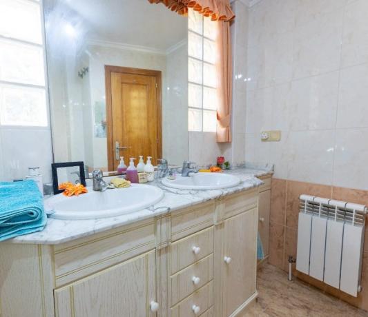 Chalet en calle Tiberiades