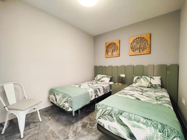 Piso en calle Lagos de Covadonga, 6