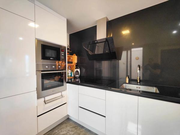 Piso en calle Lagos de Covadonga, 6