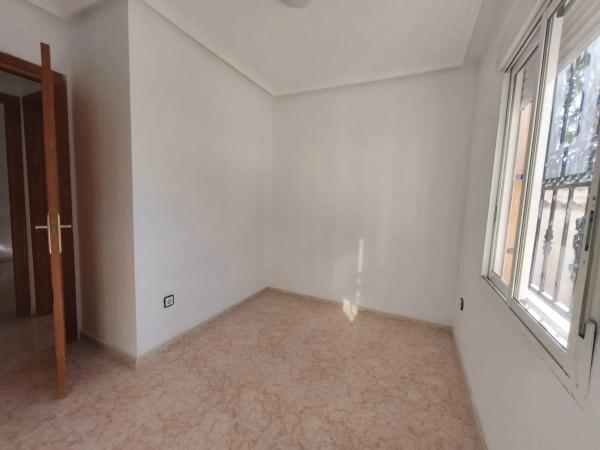 Chalet en Barrio Los Balcones y los Altos