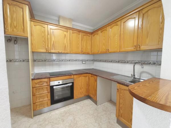 Chalet pareado en calle Trepadora