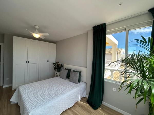 Chalet adosado en calle Trepadora