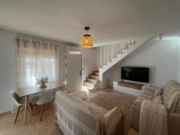 Chalet pareado en plaza H-1 Villa Rosa, 3