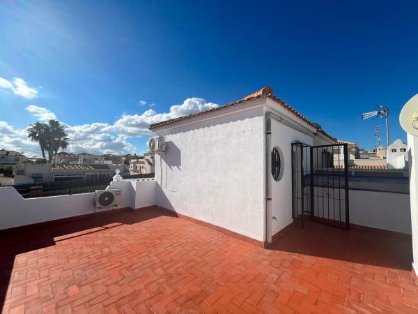 Chalet pareado en plaza H-1 Villa Rosa, 3