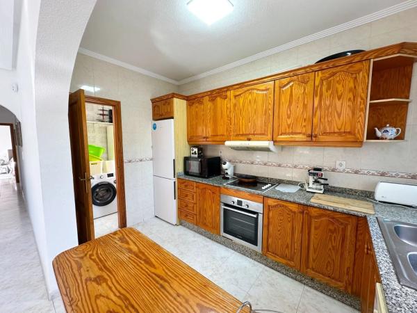 Chalet en Barrio Los Balcones y los Altos