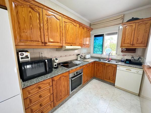 Chalet en Barrio Los Balcones y los Altos