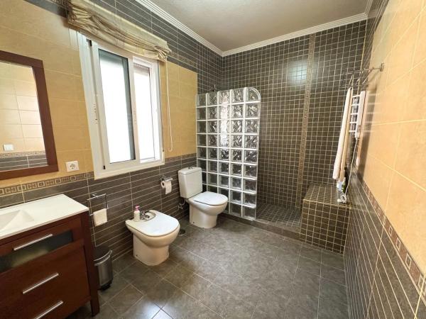 Chalet en Barrio Los Balcones y los Altos