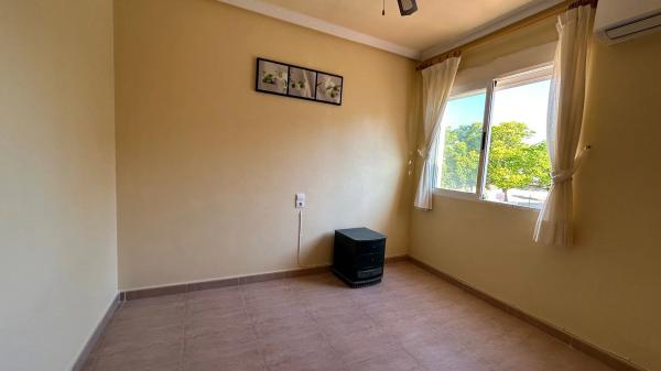 Chalet adosado en calle Abdelacies, 898