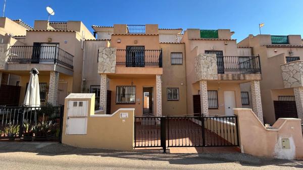 Chalet adosado en calle Abdelacies, 898
