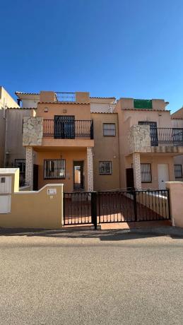 Chalet adosado en calle Abdelacies, 898