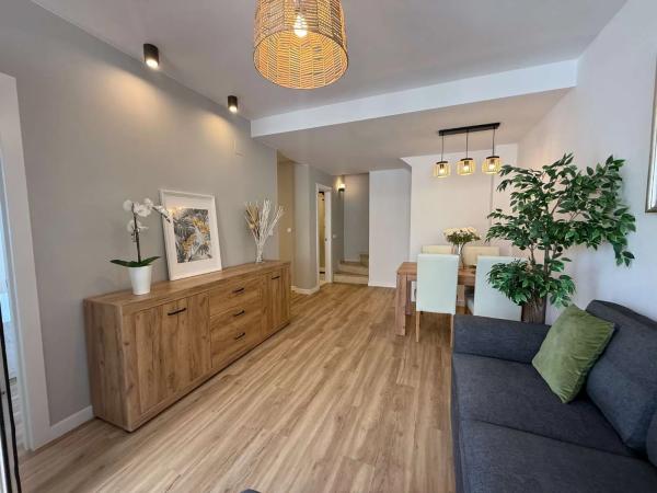 Dúplex en Barrio Los Balcones y los Altos