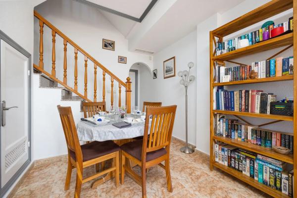 Chalet adosado en calle Almohabenos, 19