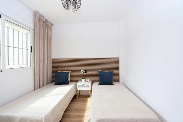 Chalet adosado en calle Trepadora