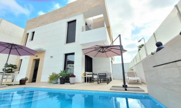 Casa independiente en calle Puig Mayor-Filipinas A3, s/n