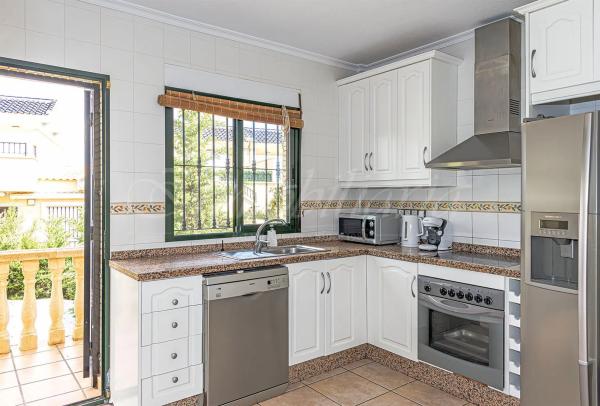 Casa independiente en calle Guapiles