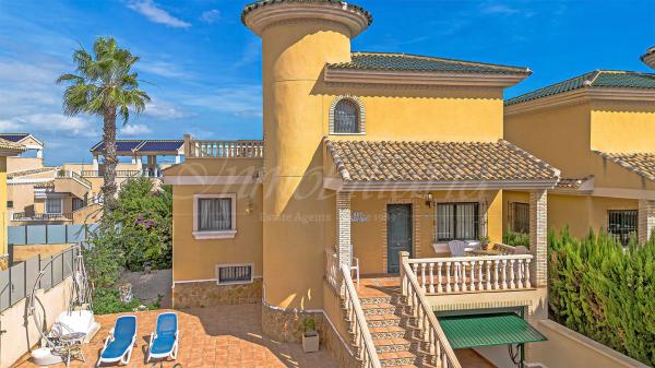 Casa independiente en calle Guapiles