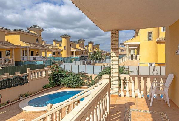 Casa independiente en calle Guapiles