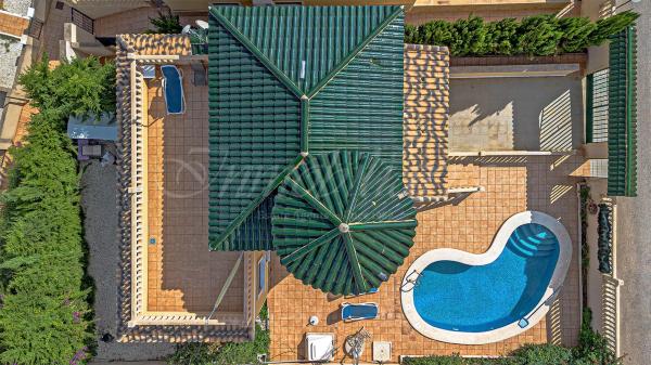 Casa independiente en calle Guapiles