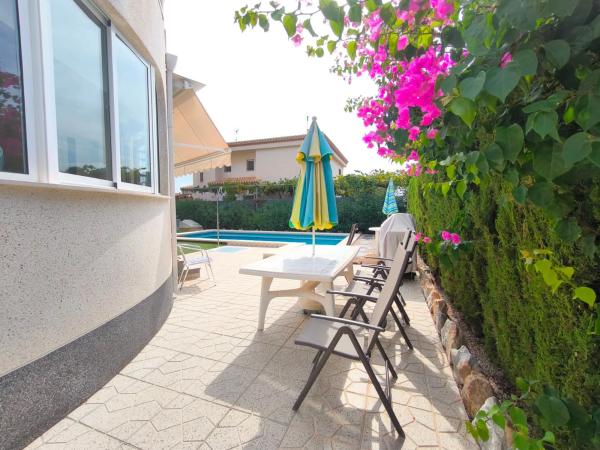 Casa independiente en calle Luis Gordillo