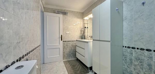 Piso en calle Nicolás de Bussi, 28