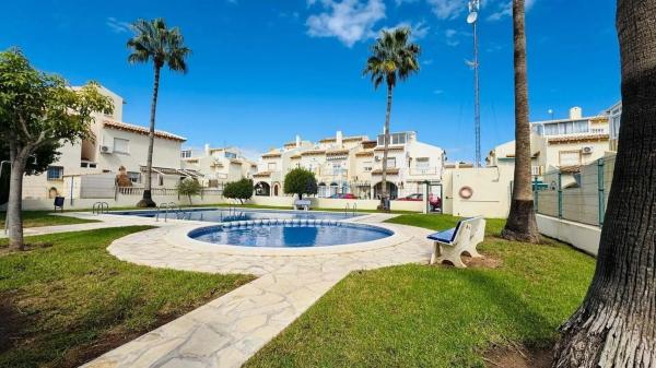 Chalet en Barrio Playa Flamenca