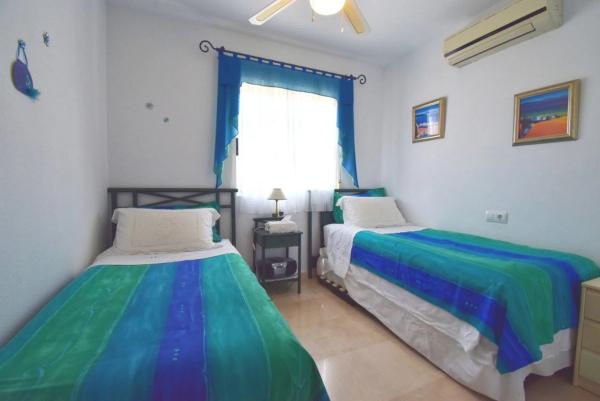 Chalet en Barrio Playa Flamenca