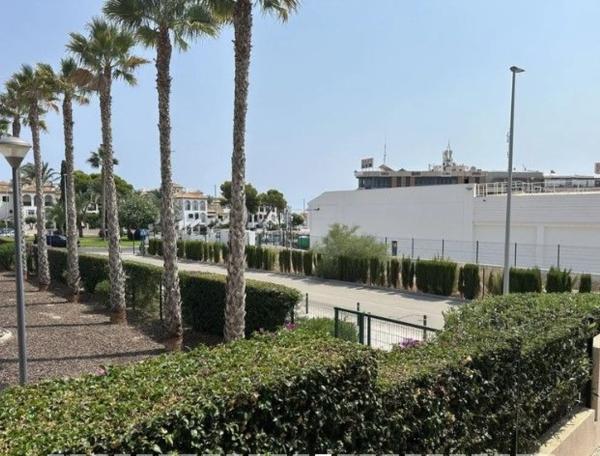 Piso en Barrio Playa Flamenca