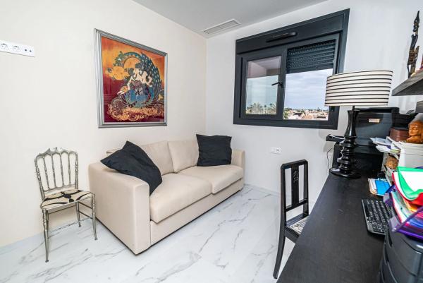 Ático en Barrio Playa Flamenca