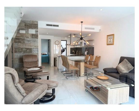 Chalet adosado en calle azafran s/n