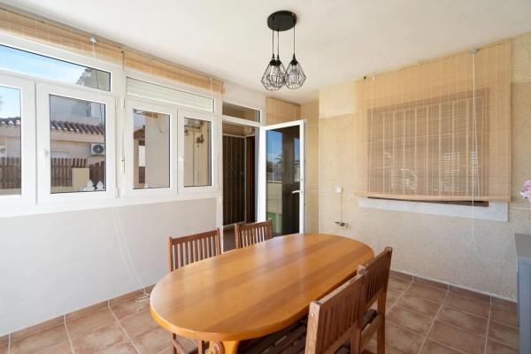 Chalet adosado en calle Pintor Ribera