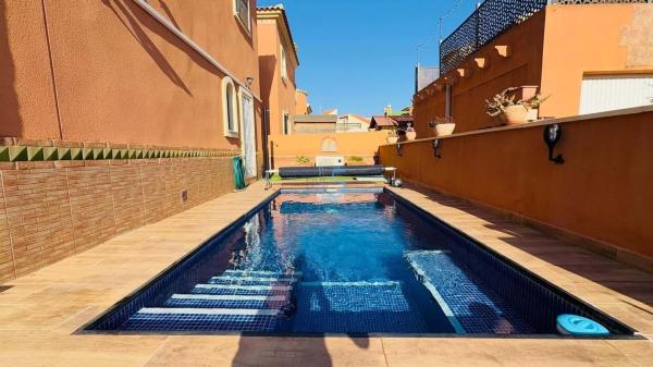 Chalet en Barrio Playa Flamenca
