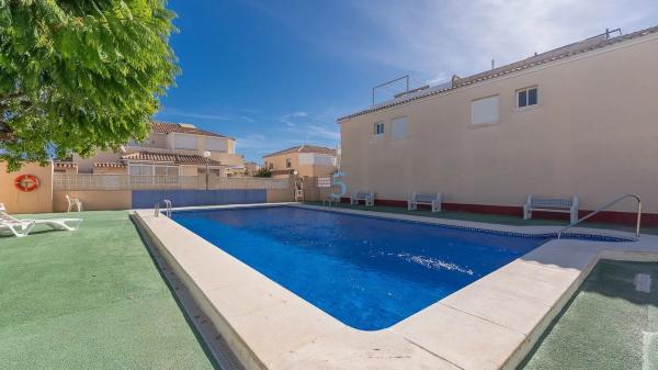 Chalet en Barrio Playa Flamenca