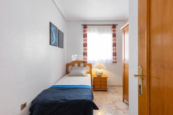 Piso en calle Luis Gordillo