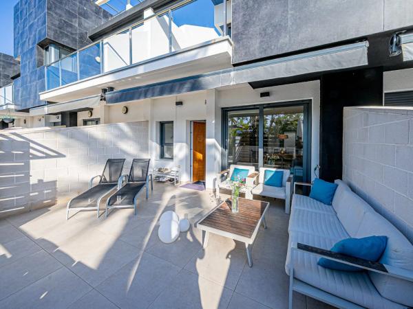 Chalet en Barrio Playa Flamenca