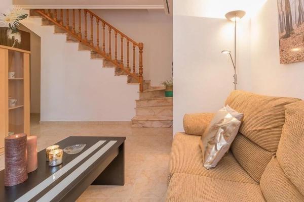 Chalet adosado en calle Pintor Ribera