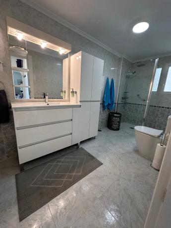 Piso en calle Nicolás de Bussi, 28