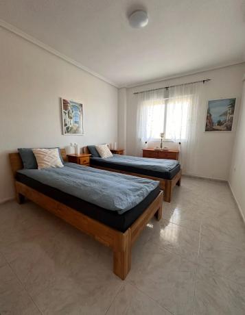 Piso en calle Nicolás de Bussi, 28