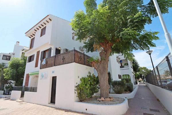 Dúplex en plaza Antonio Vicea