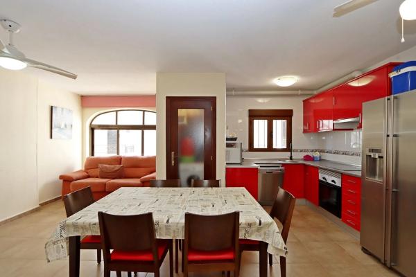 Dúplex en plaza Antonio Vicea