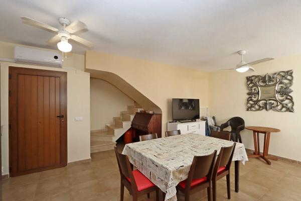 Dúplex en plaza Antonio Vicea