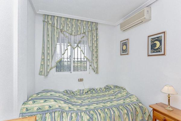 Chalet pareado en calle Estaca