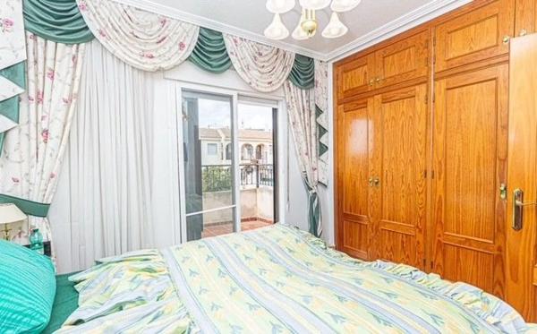 Chalet pareado en calle Estaca