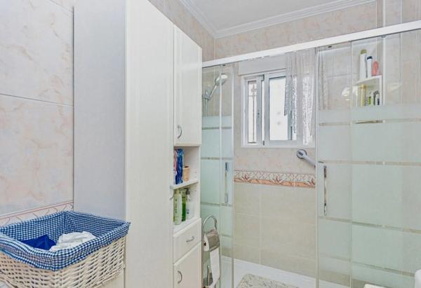 Chalet pareado en calle Estaca